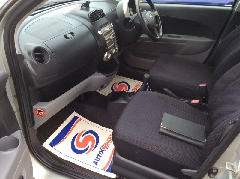 DAIHATSU SIRION