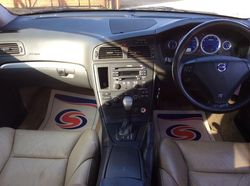 VOLVO V70
