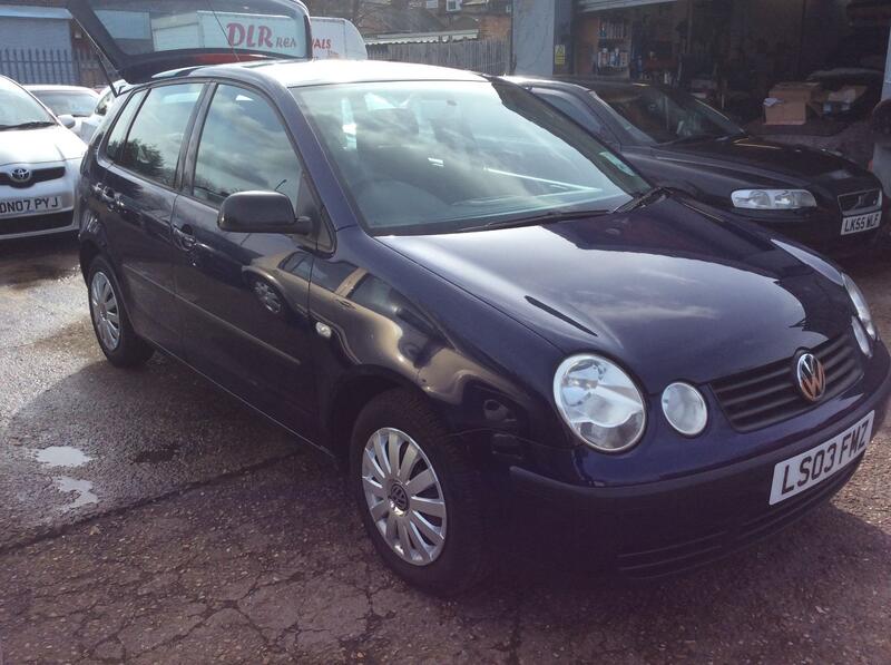 VOLKSWAGEN POLO