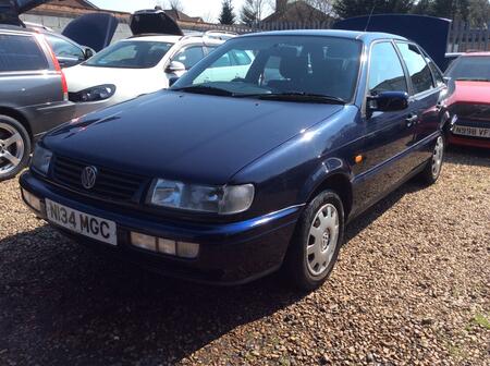VOLKSWAGEN PASSAT 