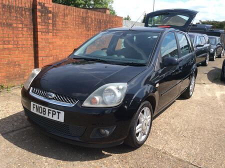 FORD FIESTA 1.4 Ghia
