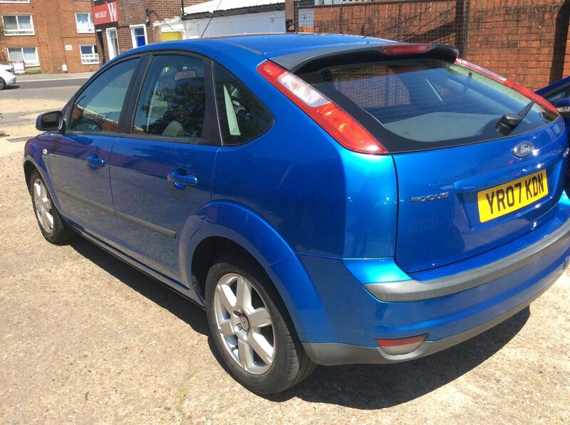 FORD FOCUS