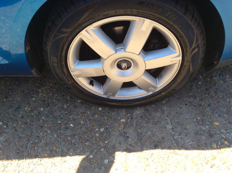 FORD FOCUS