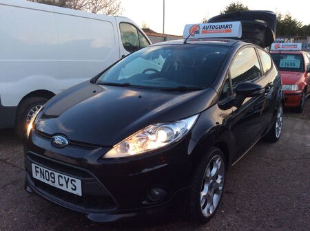 FORD FIESTA ZETEC S