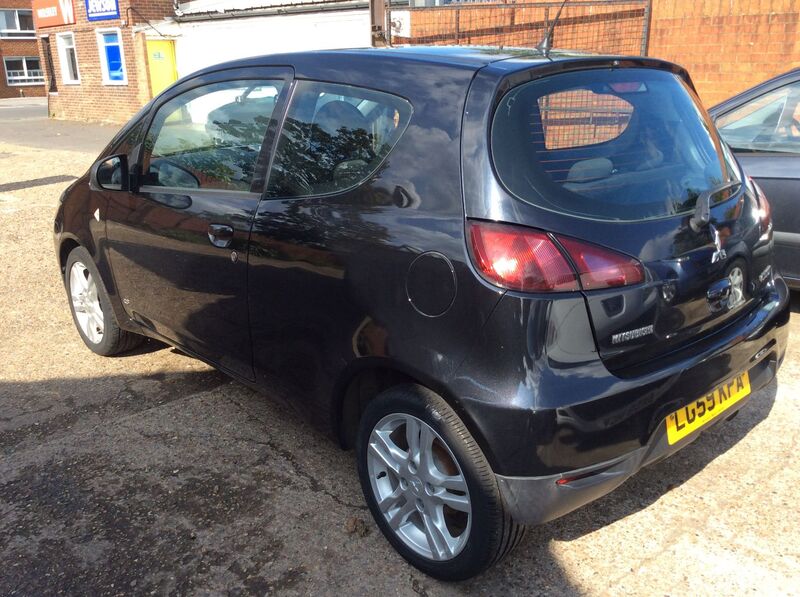 MITSUBISHI COLT